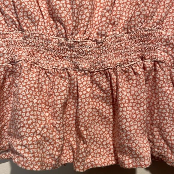 Abercrombie & Fitch- Cropped Ditzy Floral Ruffle Smock V Neck Top- Size M - Picture 6 of 9